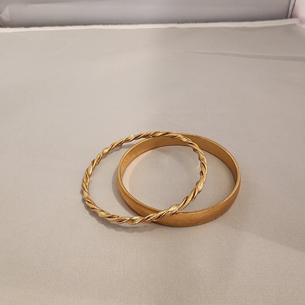 2 gold tone bangle bracelets size 7 1/2